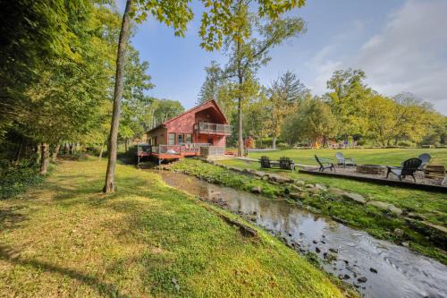 Swengel House | Willow Brook Getaway Hot Tub, Deck in Mifflinburg