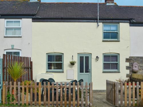 St. Newlyn East House | Willow Cottage