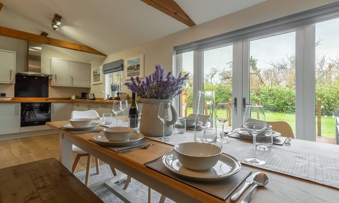 Holme Apartment | Willow Lodge, Holme-next-the-Sea, Norfolk