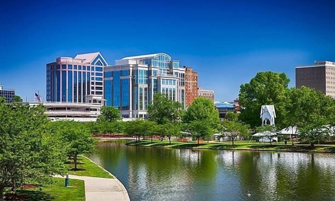 Huntsville Condo | Willow Pointe Huntsville Alabama 1 Bedroom Condo by RedAwning