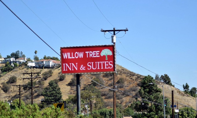 Sun Valley Hotel | Willow Tree Inn & Suites