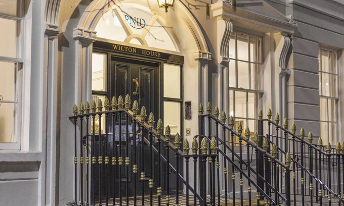 Belfast Central District Hotel | Wilton House