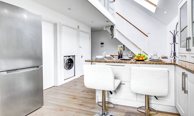Hillside House | Wimbledon/Discount/Ensuite/Close to AELTC&Station