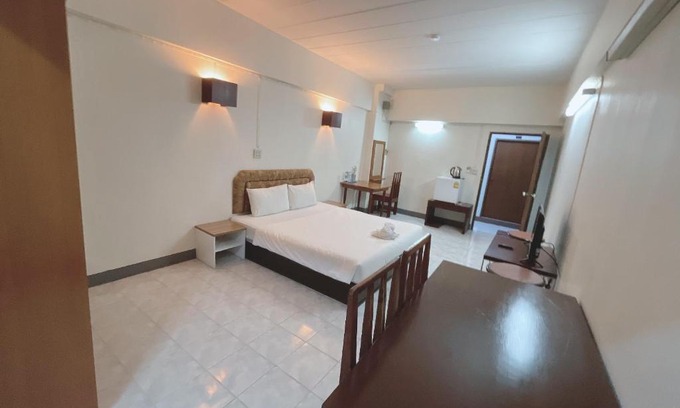 Bang Na Hotel | Win Mansion
