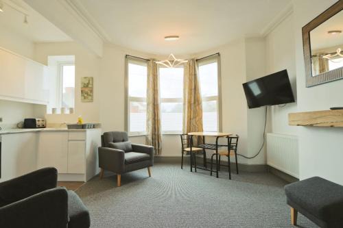 Brislington Apartment | Winchester two bedroom property in Brislington