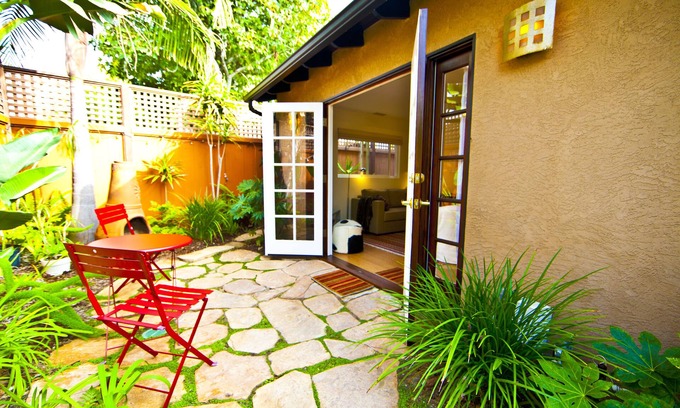 Beach Barber Tract Cottage | Windansea Lovely Beach Place