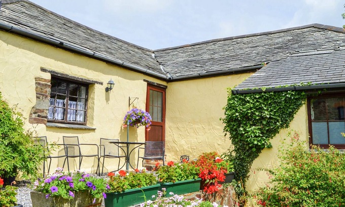 Hartland Cottage | Windbury Cottage
