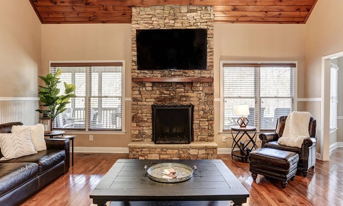 Big Canoe House | Windmill Cottage | Live in luxury with big screen TVs and great outdoor spaces!