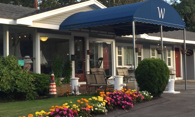 West Yarmouth Hotel | Windrift Motel
