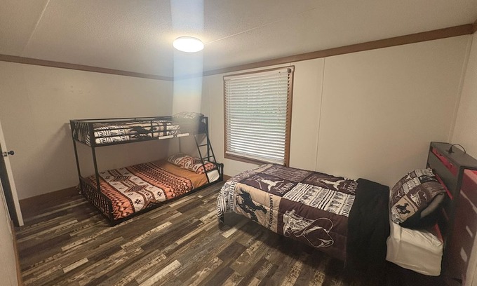 Ashley Oaks House | Windrock Hills -Direct Trail Access 3BR Retreat.