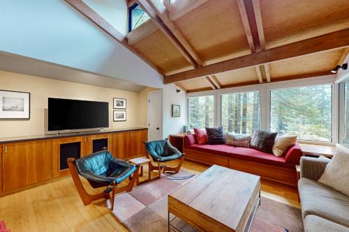 Sea Ranch House | Windsong Redwood Retreat