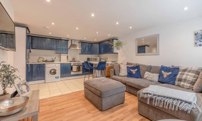 Windsor House | Windsor centre Parkview