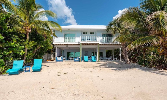 Summerland Key House | Windswept Beach