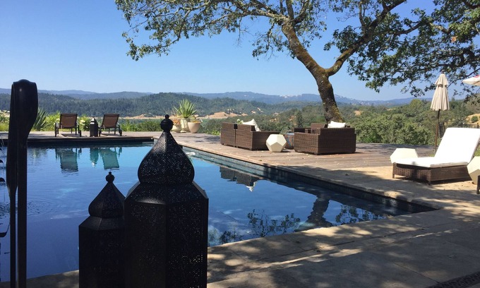 Geyserville House | Wine Country Estate with Views near Healdsburg -Great Passport Weekend location!