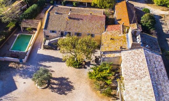 Saint-Gilles Cottage | Wine Mas - Chateau d'Or and de Gueules - Wine cellar -