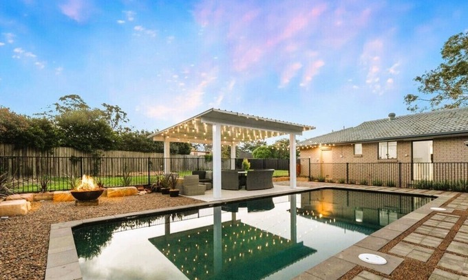Nulkaba House | Wine Stop Quarters on Ivanhoe