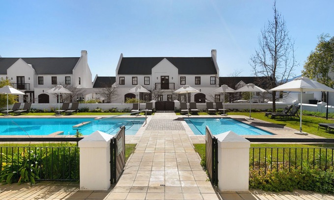 Stellenbosch Villa | Winelands Golf Lodges at De Zalze