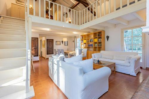 Pezenas House | Winemakers Home By Pézenas Vineyards