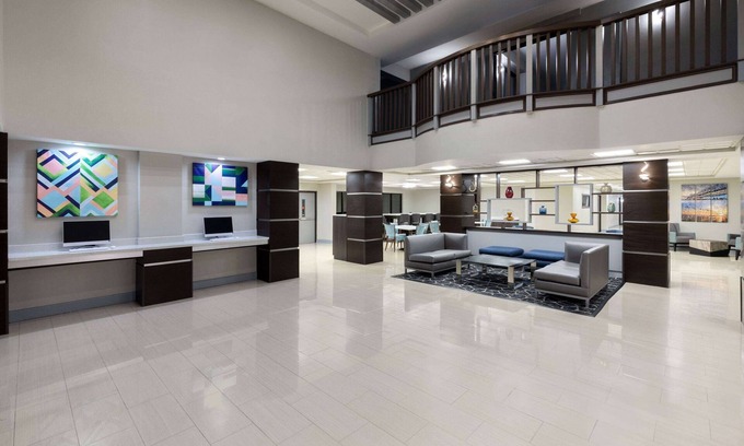 Sulphur Hotel | Wingate by Wyndham Sulphur Near Lake Charles