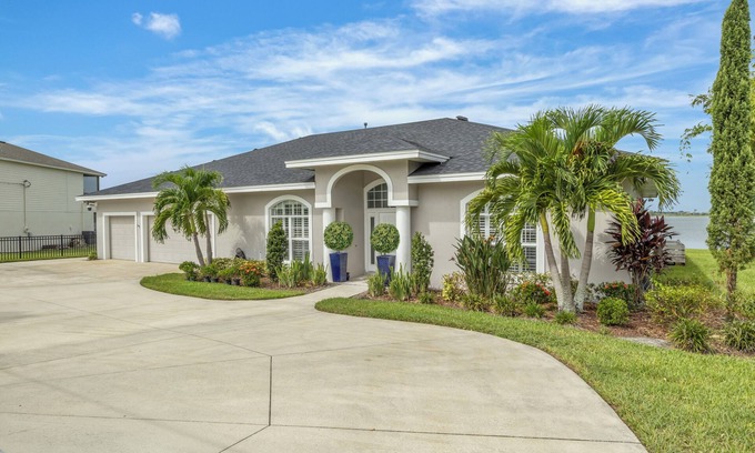 Cypress Gardens House | Winter Haven Waterfront Retreat