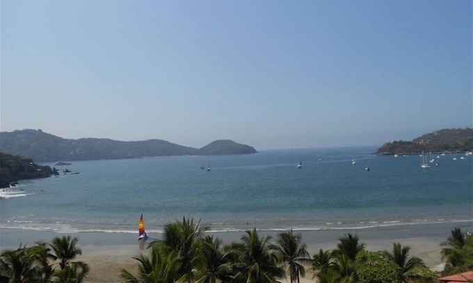 Playa la Madera Condo | Winters Discount! - Stunning Bay-Ocean-Beach Vu 2 BR/2 Bth Split Level Condo