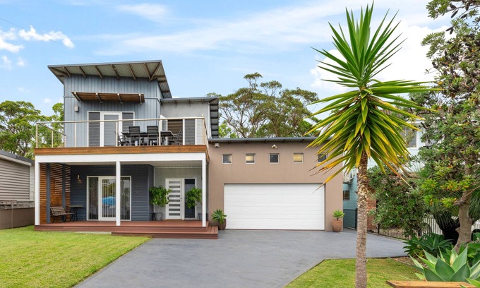 Currarong House | Winwood at CurrarongnContemporary Beach Home