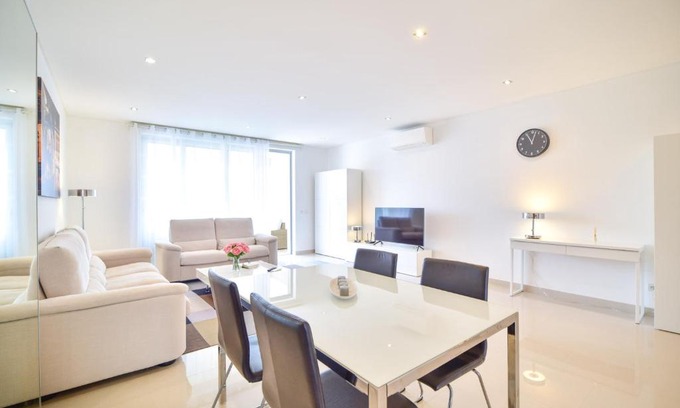 Porto de Mos Apartment | WIOLA SeaView Apartment by MOJE Holiday