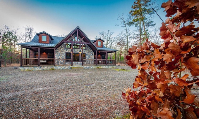 Hochatown House | "Wish You Were Here", Where Luxury & Location Meet - 5bd, 3ba