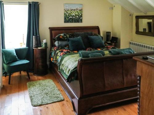Netherton House | Wisteria Cottage
