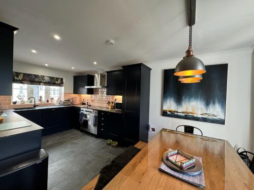 Camelford House | Wisteria House 3 bed sleeps 6