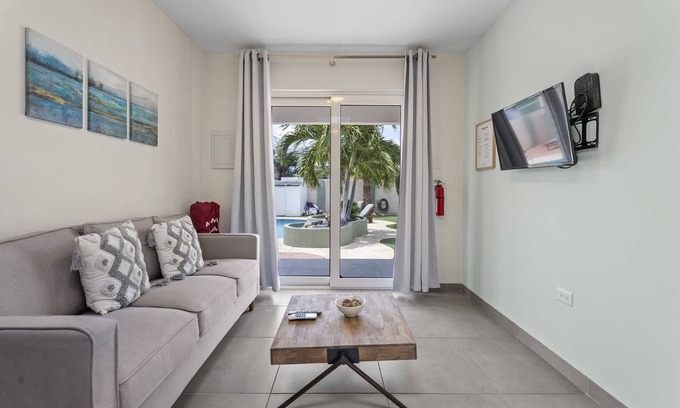 Koyari Apartment | WLR6 - 1BR near Palm Beach - White Lotus Retreat