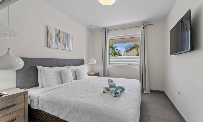Koyari Apartment | WLR8 - 1BR near Palm Beach - White Lotus Retreat