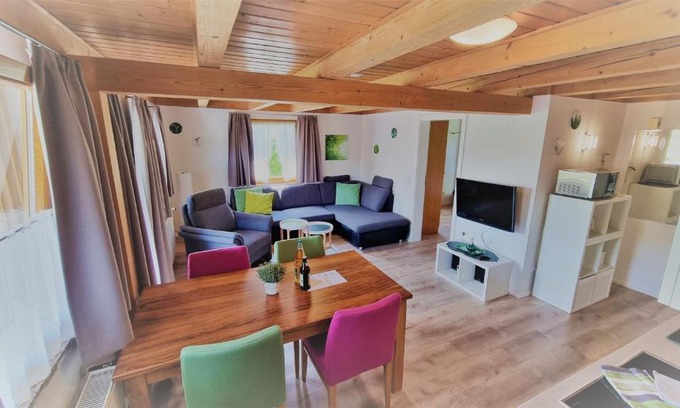 Lindau Apartment | Wohnung #5 mit Balkon - zentrale dennoch ruhige Lage mit Terrasse - Stadtbus vor der Tür!