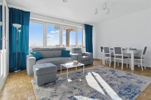 Ursus Apartment | Wojciechowskiego by Solarento