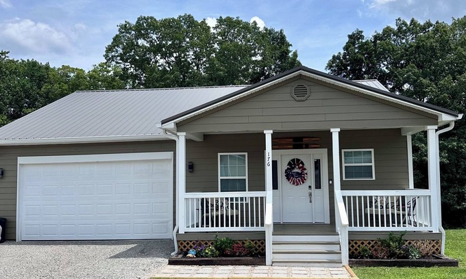Nancy House | Wolf Creek Crossing Lake House Beach & Boat Launch .5 miles at Jabez Landing