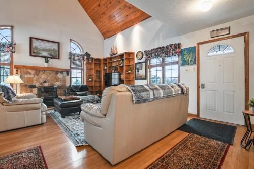 Lake Harmony House | Wolf Hollow Harmony