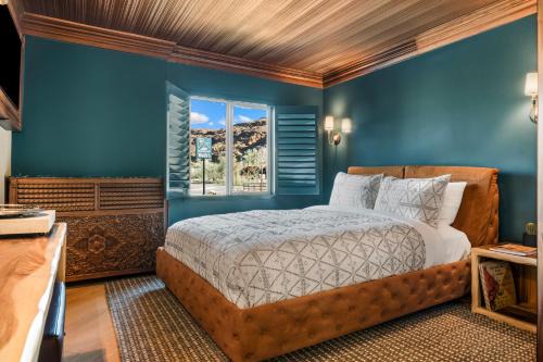 Moab Hotel | Wolfe's Hotel Moab