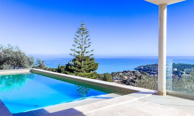 Roquebrune-Cap-Martin Villa | Wonderful private villa for 10 guests with A/C, WIFI, private pool, TV, terrace and parking