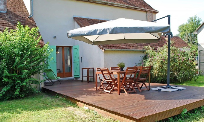 Saint-Romain-sur-Cher House | Wonderful private villa for 6 guests with WIFI, TV, terrace and parking