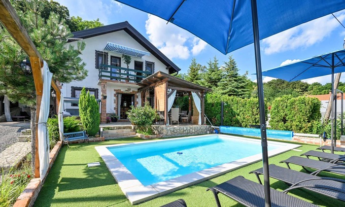 Novi Marof House | Wonderful house in rural idyll.
