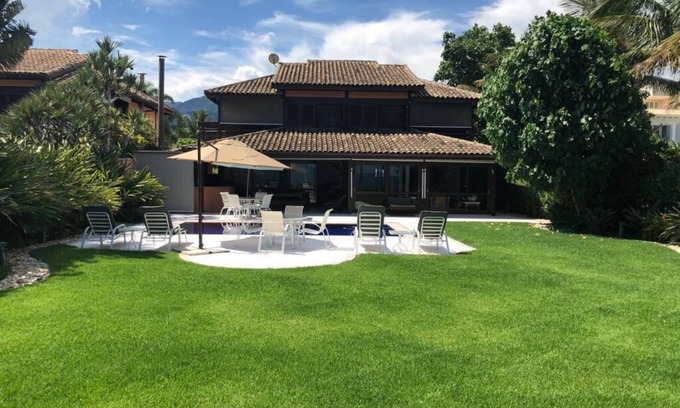 Barra do Una House | Wonderful house standing in the area in Barra do Una