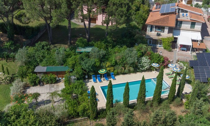 Montelupo Fiorentino Villa | Wonderful villa with A/C, WIFI, private pool, TV, terrace, pets allowed, panoramic view and par.