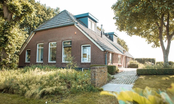 Beerze Cabin | Wonderful location along the River Vecht