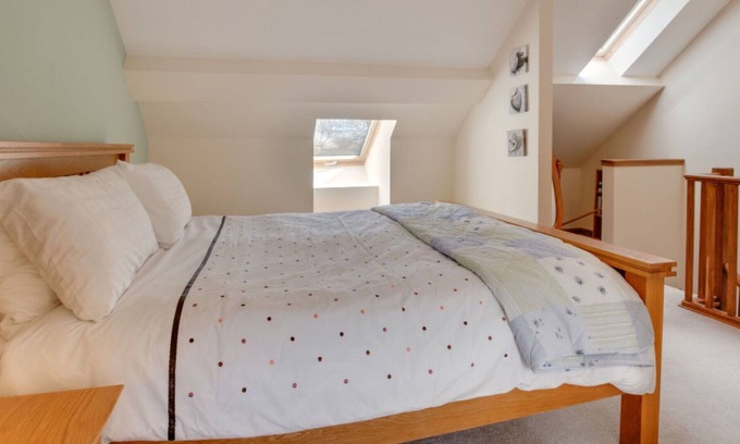 Sheepwash House | Wonderful private villa for 2 people with WIFI, TV, patio, panoramic view and parking