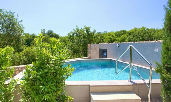 Nenadici House | Wonderful private villa for 6 people with WIFI, A/C, private pool, TV, patio and parking