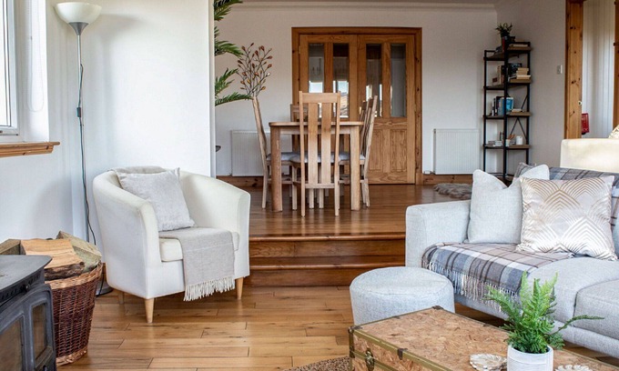 Bornesketaig House | Wonderful private villa for 6 people with TV and parking