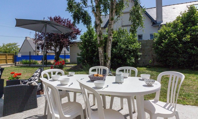 Saint-Lunaire House | Wonderful private villa for 8 guests with WIFI, TV, terrace and pets allowed