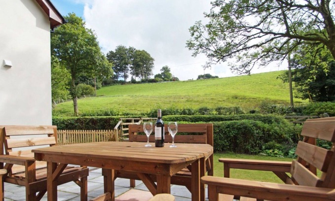 Aberhosan House | Wonderful private villa for 4 guests with WIFI, TV, patio, panoramic view and parking