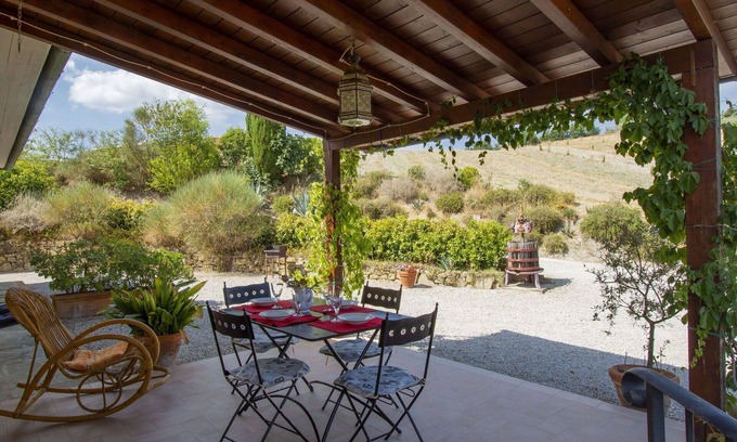 Certaldo Villa | Wonderful private villa with WIFI, private pool, A/C, terrace, pets allowed, panoramic view, parking