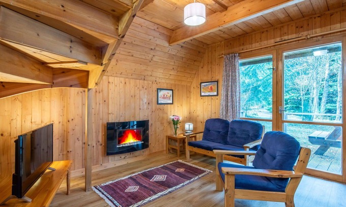 Cannich House | Wonderful private villa for 4 people with WIFI, TV and pets allowed